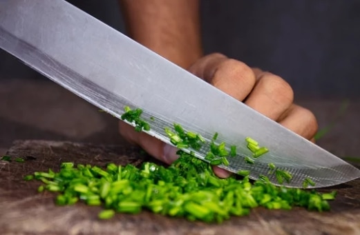 Why Vegetables Should Be Washed Before Cutting