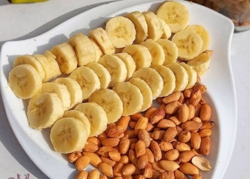 Health Benefits of Banana and Groundnut
