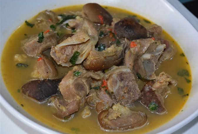 Pepper soup Nigerian foods for cold weather
